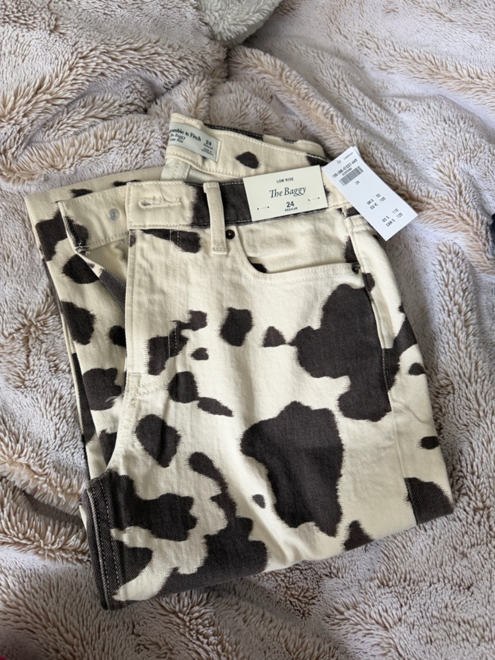 Low Rise Baggy Jean - Picture 3 of 3